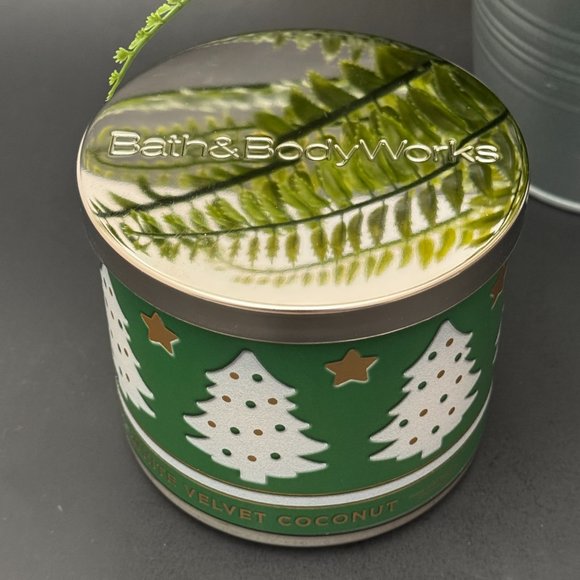 BBW White Velvet Coconut Bath & Body Works 3 Wick Candle - Picture 4 of 10